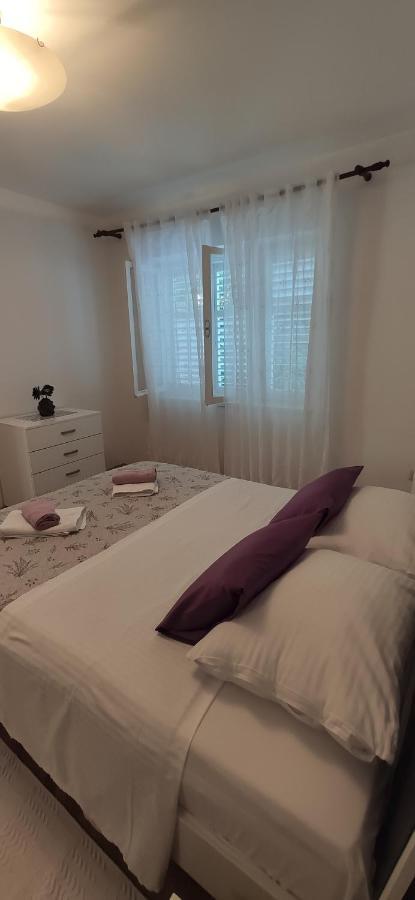 Pahljina Apartments Palit ภายนอก รูปภาพ