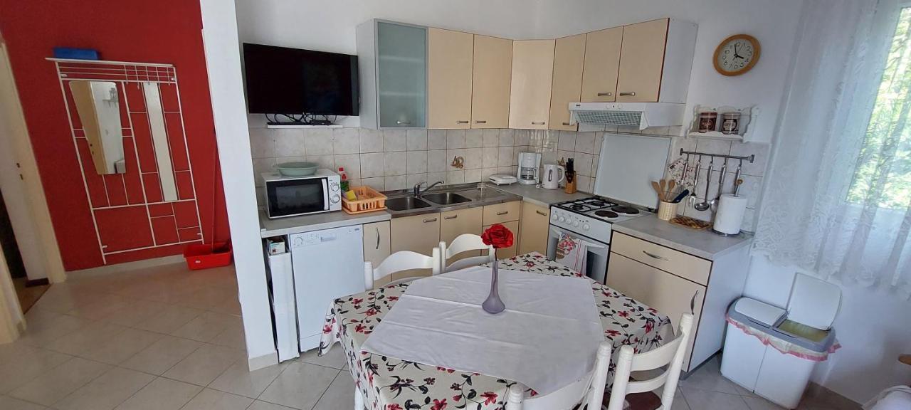 Pahljina Apartments Palit ภายนอก รูปภาพ
